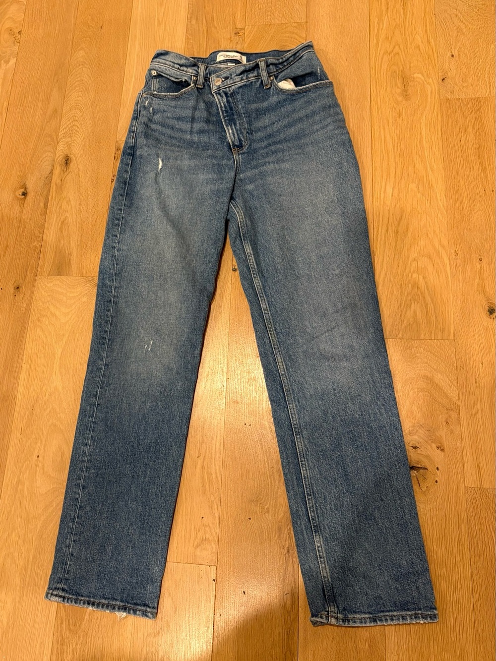 Abercrombie & Fitch Women’s 90s Straight-Leg Ultra High Rise Curve Love Jeans
